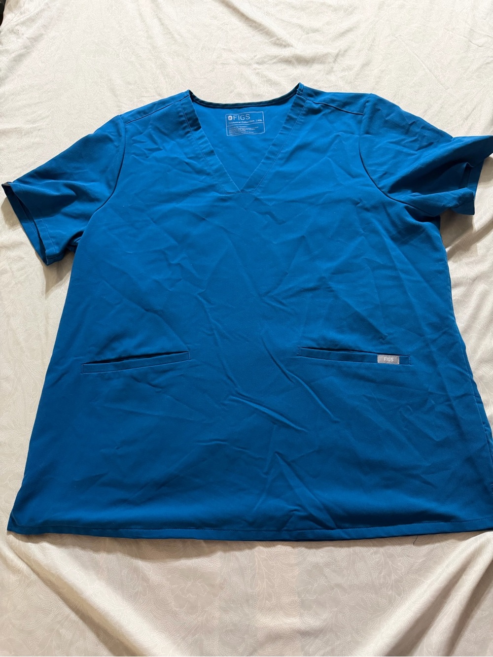FIGS Technical Collection Women’s XXL Bright Blue V-Neck Scrub Top Medical Nurse
